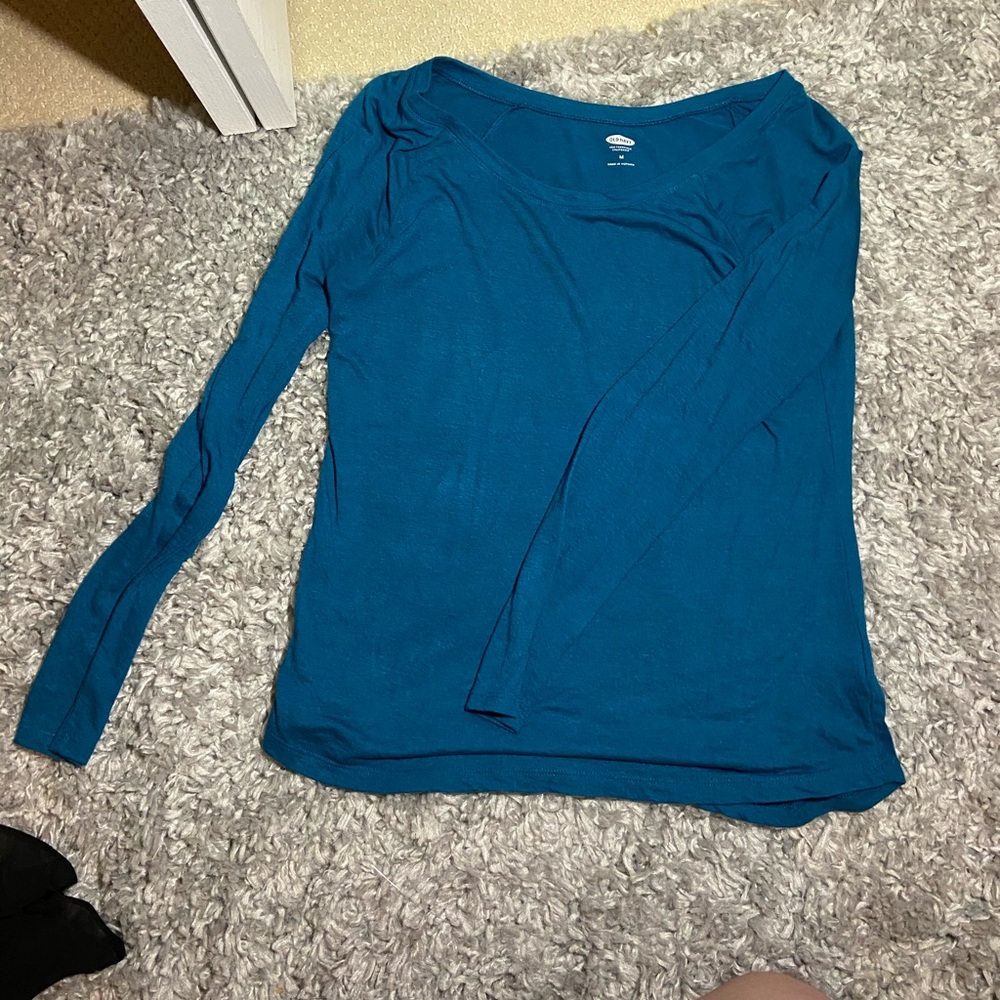 Basic teal old navy long sleeve!